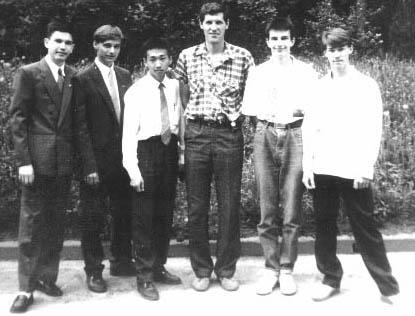 Выпускной бывает только раз в жизни.. Энск  лето 1993